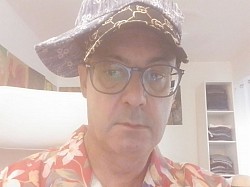 Comme on disait avant...avoir une double casquette...