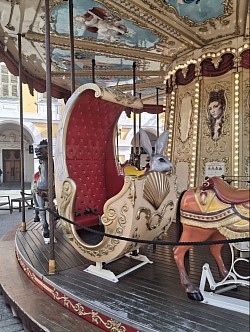 Vue laterale photo manege Nice